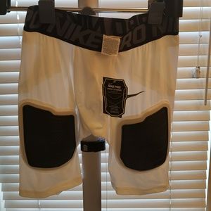 NIKE PRO HYPERSTRONG PANTS